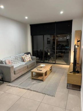 spacious 2 bed 2 bathroom unit in heart Toowong, Brisbane